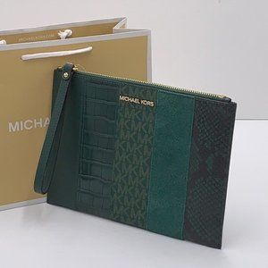 Michael Kors JST XL Zip Clutch Wristlet - Racing Green Multi